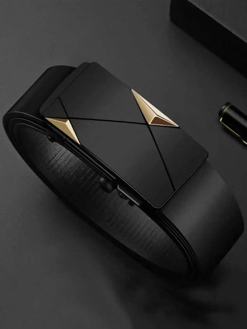 The Everyday Belt — automatic buckle leather belt